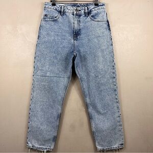 Women's Light Blue Straight-Leg Jeans - Classic Mid Rise